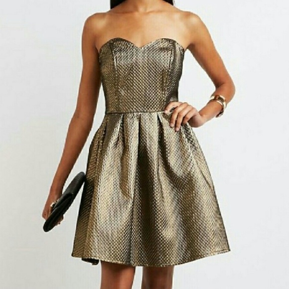 Charlotte Russe Dresses & Skirts - 💙Metallic gold dress